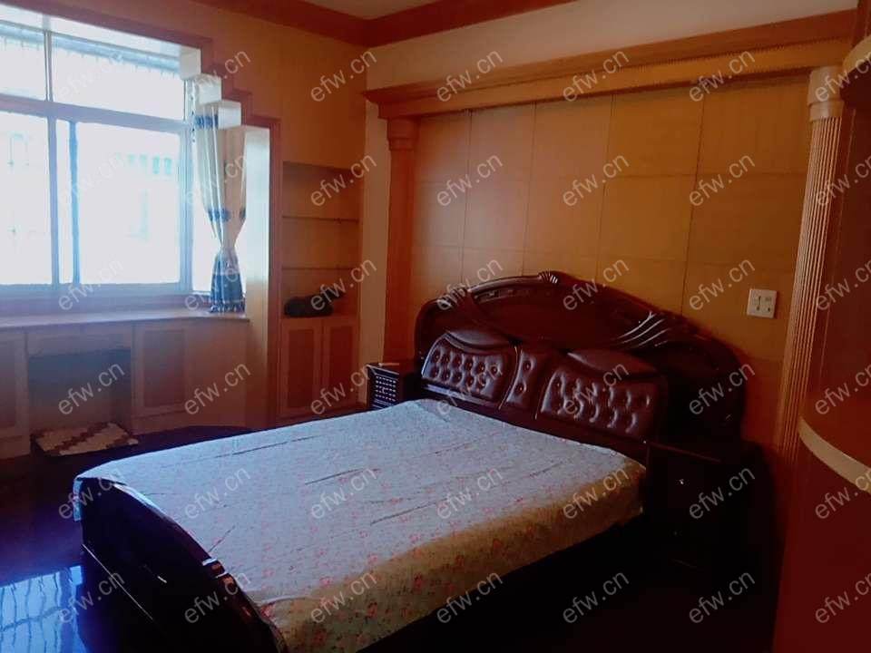 梁巷精装4室  随时看房 拎包入住