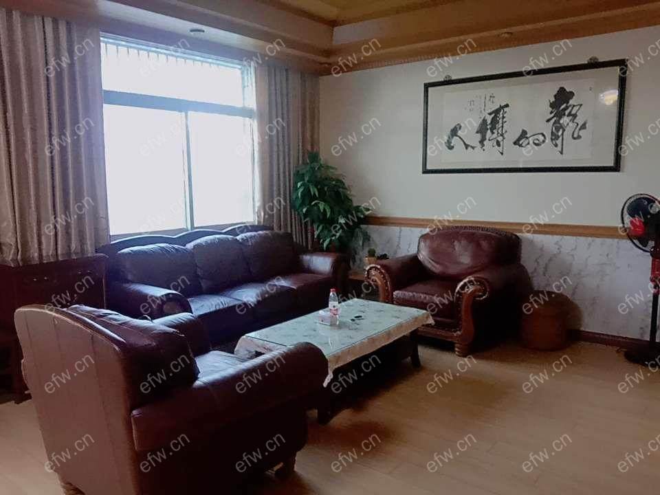 梁巷精装4室  随时看房 拎包入住