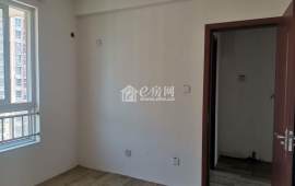 简单装修 带飘窗 新街家园 采光好 绿化好