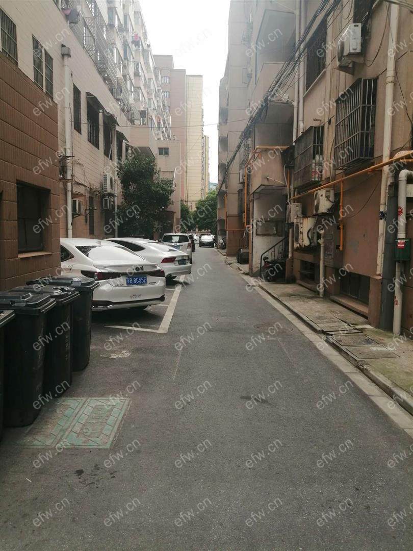 汤巷 2室1厅精装修环境好 拎包入住