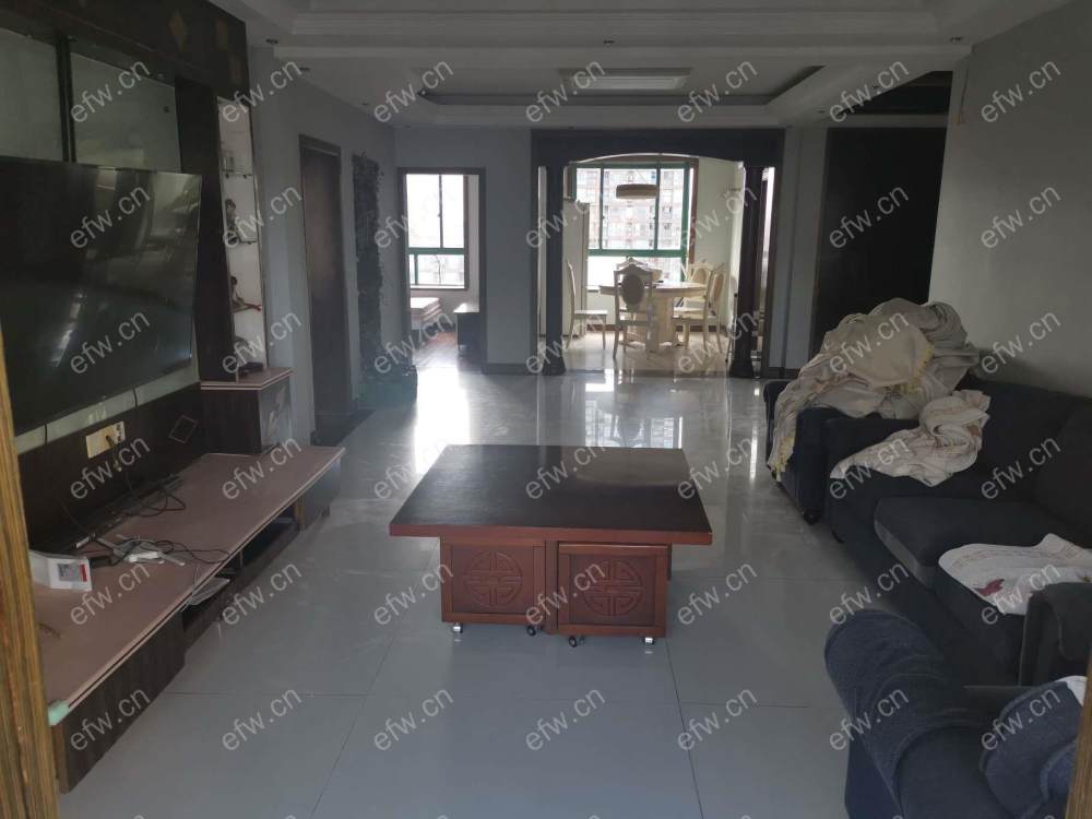 莲蓉苑    精装修3室2厅2卫 拎包入住