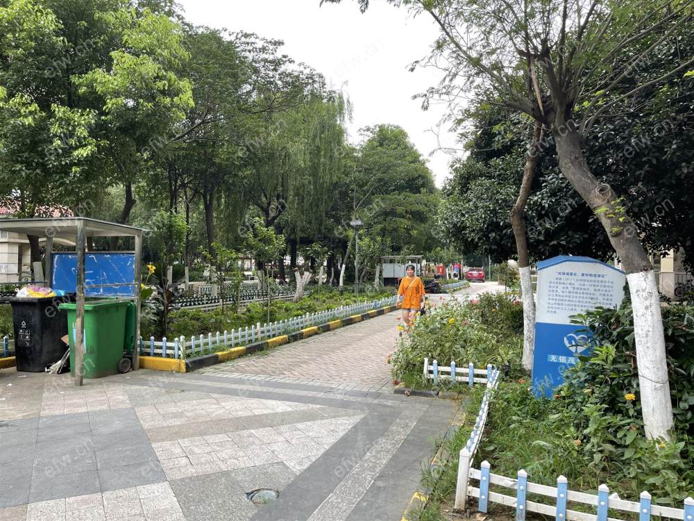 金领嘉园(财富广场) 3室2厅