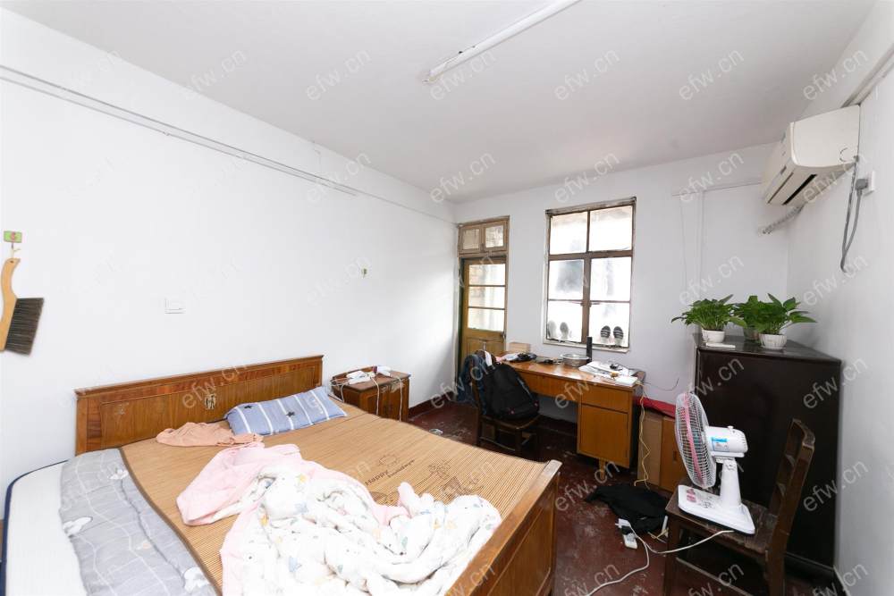 建筑新村 1室1厅