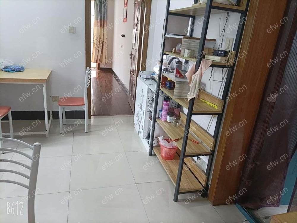 荷叶村 1室1厅