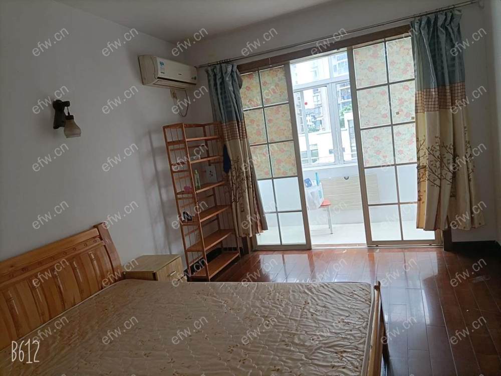 荷叶村 1室1厅