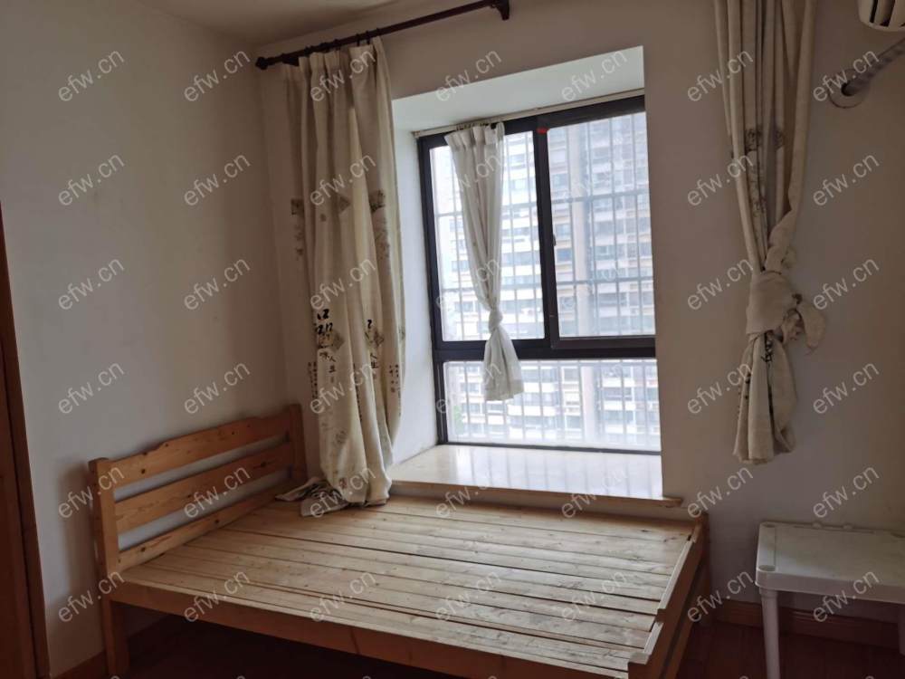 奥林花园D区 3室2厅