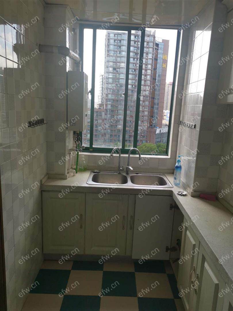 莲蓉苑    精装修3室2厅2卫 拎包入住