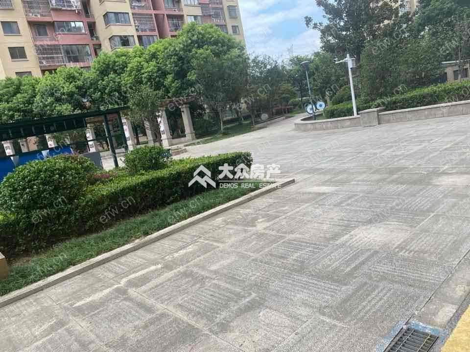 寺头家园精装3室  随时看房 拎包入住