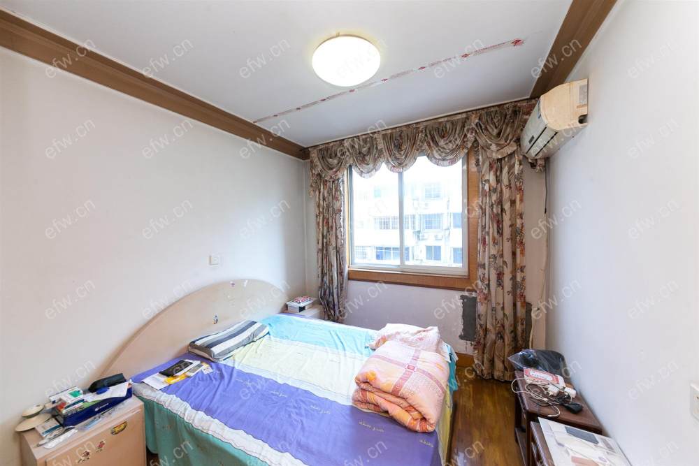 小娄巷横街东区（14-29） 3室1厅