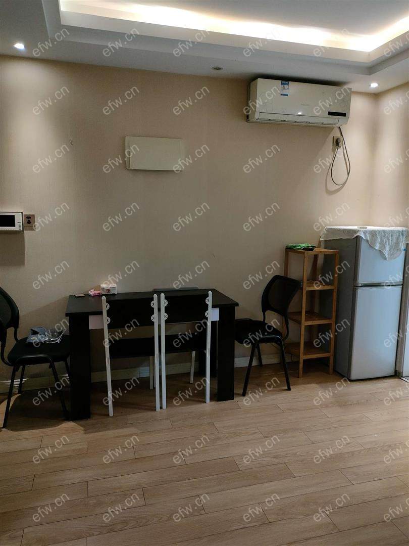嘉德港与城(水韵金阁) 1室2厅