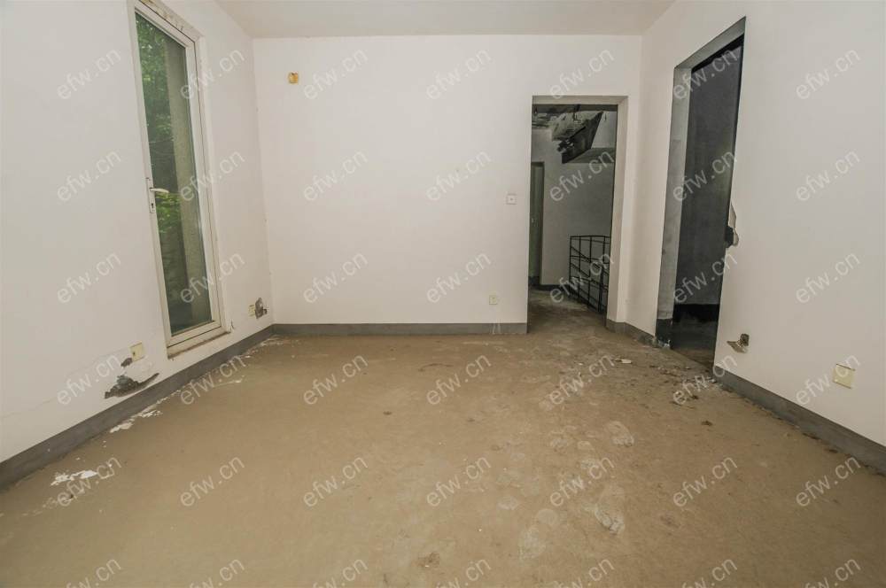 华府庄园二区 4室2厅