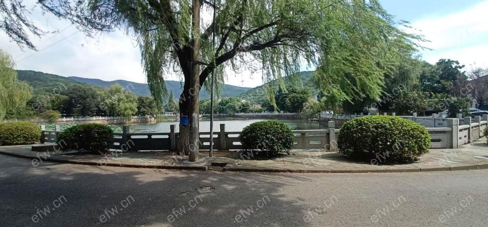 龚巷 4室2厅精装保养较好设施齐全拎包入住看房有密码