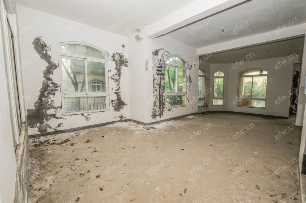 华府庄园二区 4室2厅