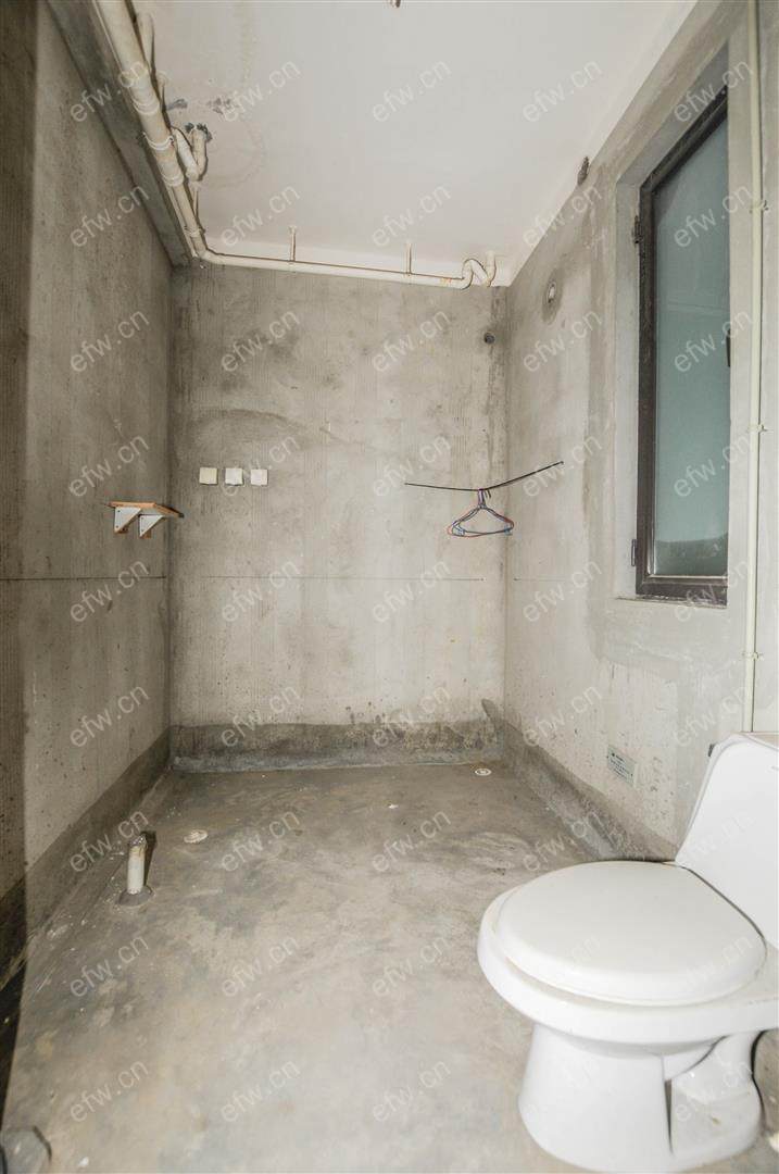 华府庄园九区 4室2厅