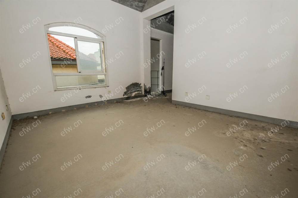 华府庄园二区 4室2厅