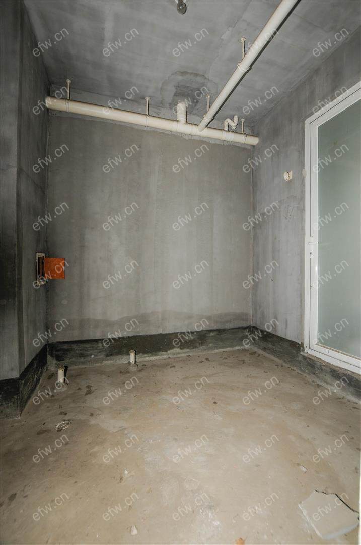 华府庄园二区 4室2厅