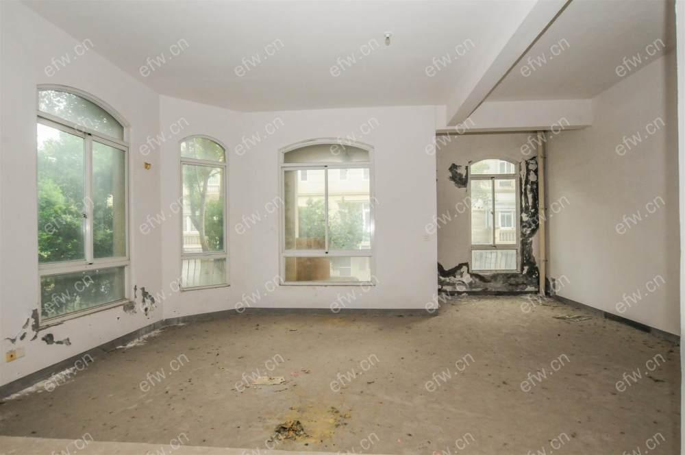 华府庄园二区 4室2厅