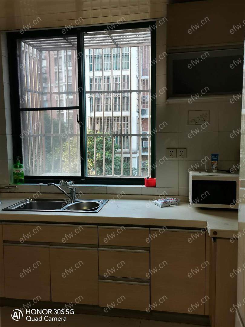 天河小区 3室2厅，拎包入住