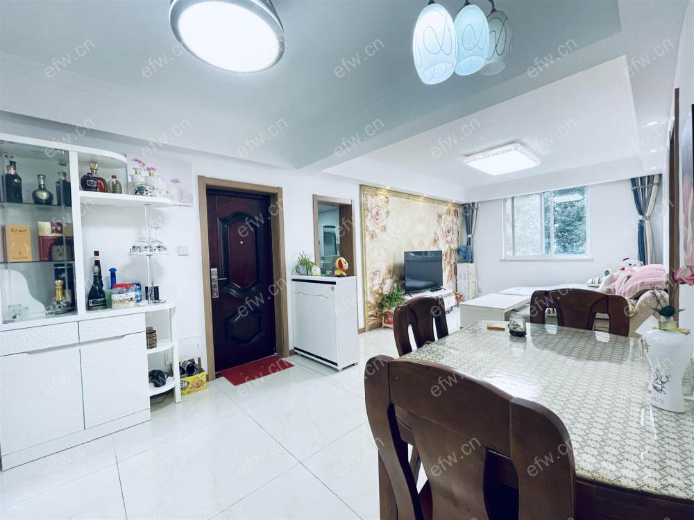 钻探家舍          1室1厅