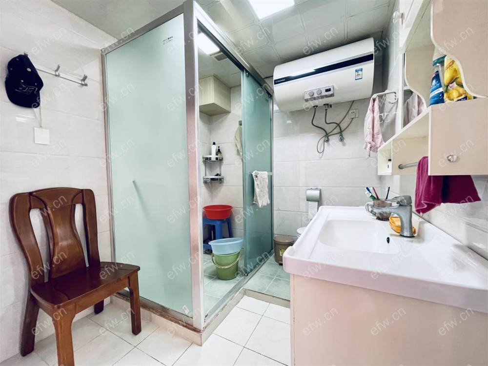 钻探家舍          1室1厅