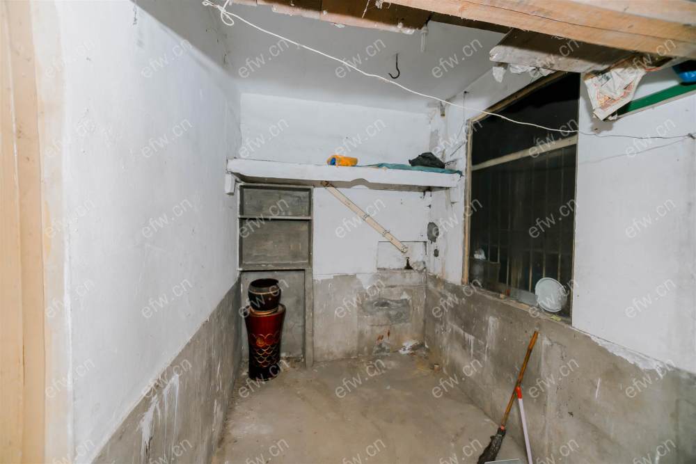 大庄新村 3室1厅  带院子 看房方便 南北通透