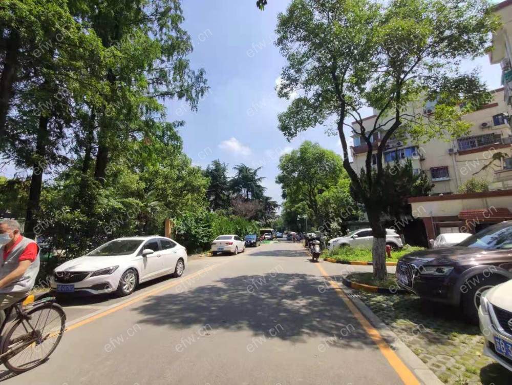 沁园新村 1室1厅 价格看中再议