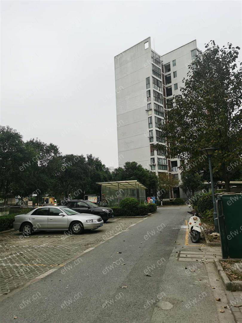 管社山家园 3室1厅