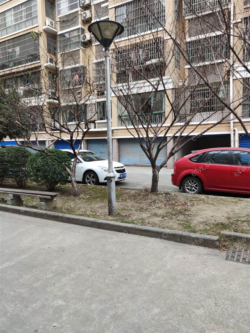 精装修叙丰家园 3室2厅，无土出