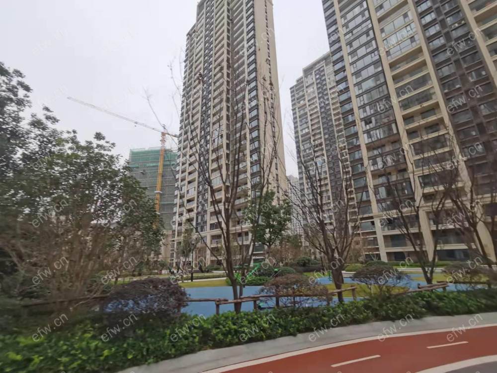 华发首府 清水毛坯边套大三房 双阳台 随时可看