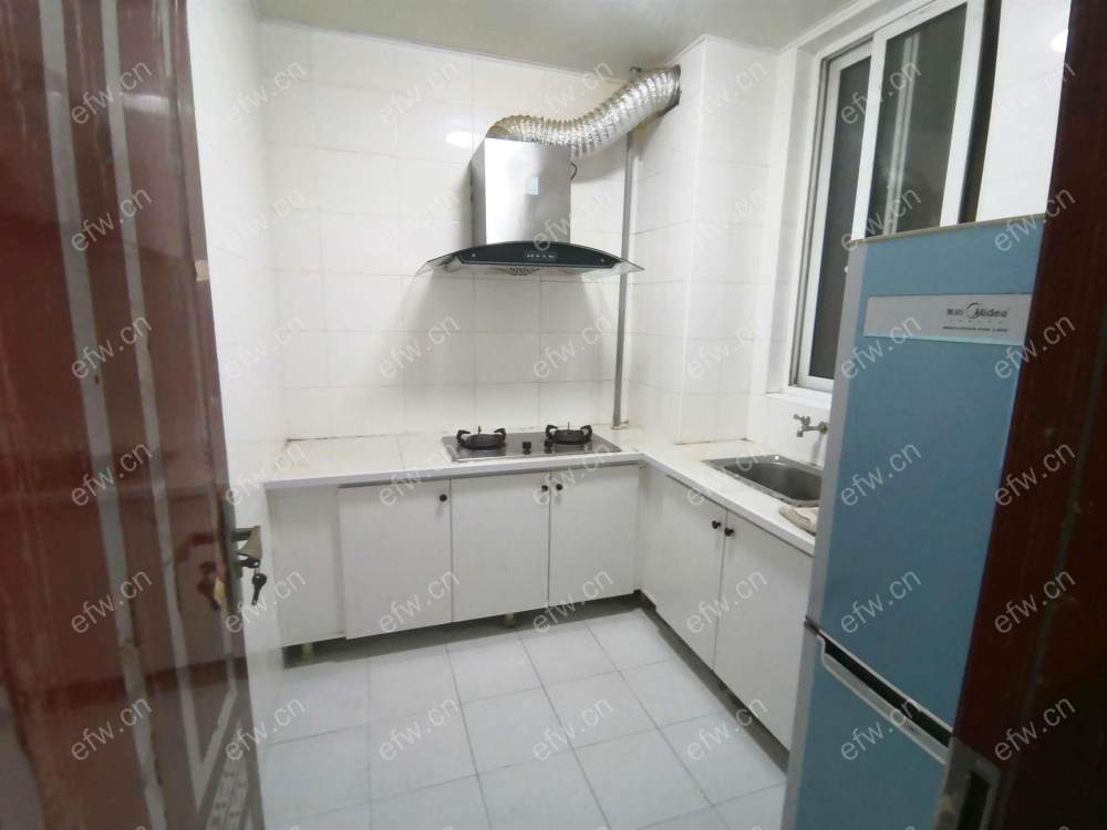 room房豪装拎包即住,village尽享优雅品质,多重阳台+飘窗