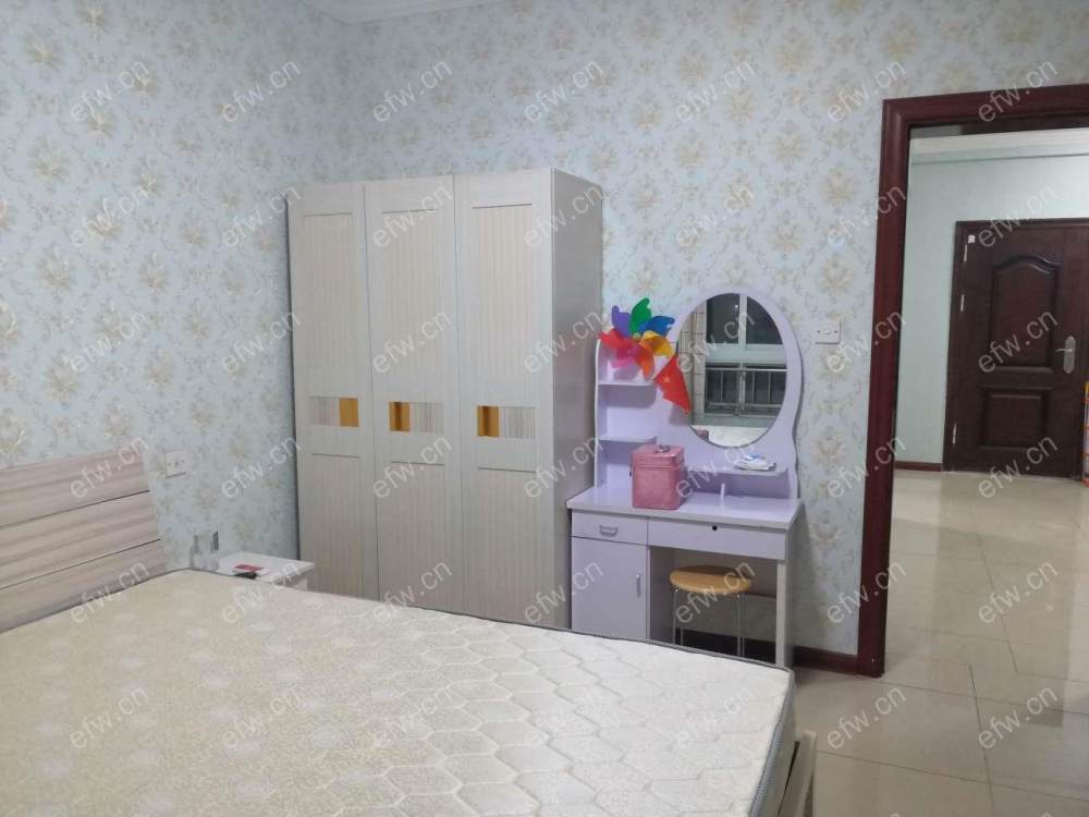 room房豪装拎包即住,village尽享优雅品质,多重阳台+飘窗