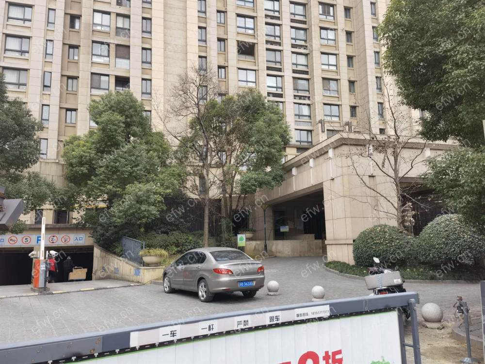 香榭花园 精装3室1厅
