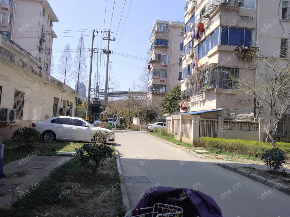 溪南新村 3室1厅