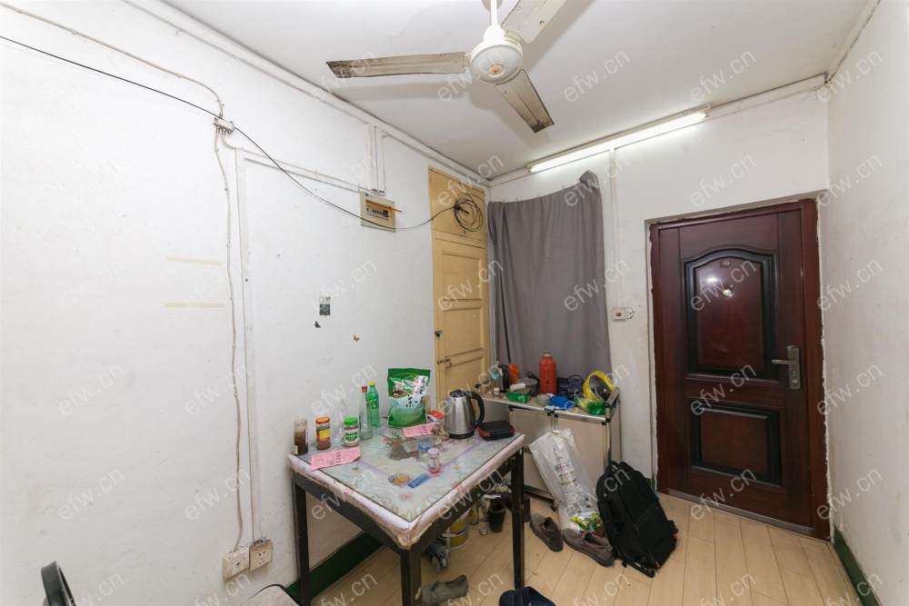 建筑新村 经典1房 东边户 全明 精装修！