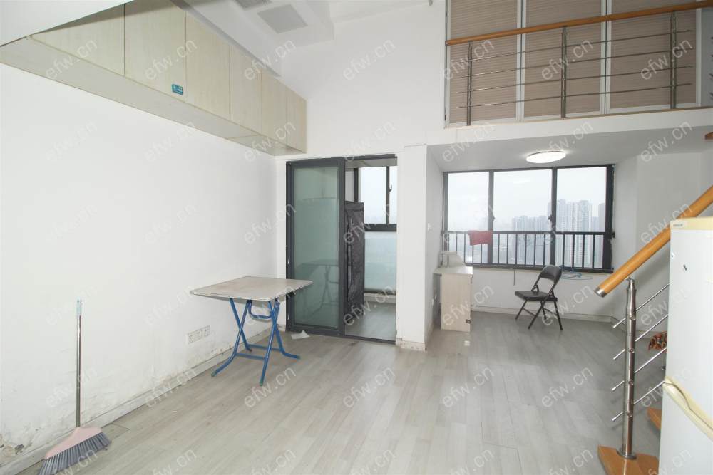 甲壳虫2933小区 1室1厅