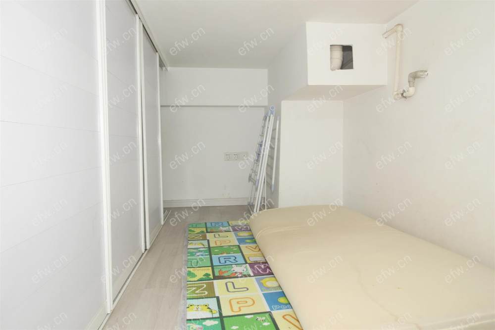 甲壳虫2933小区 1室1厅