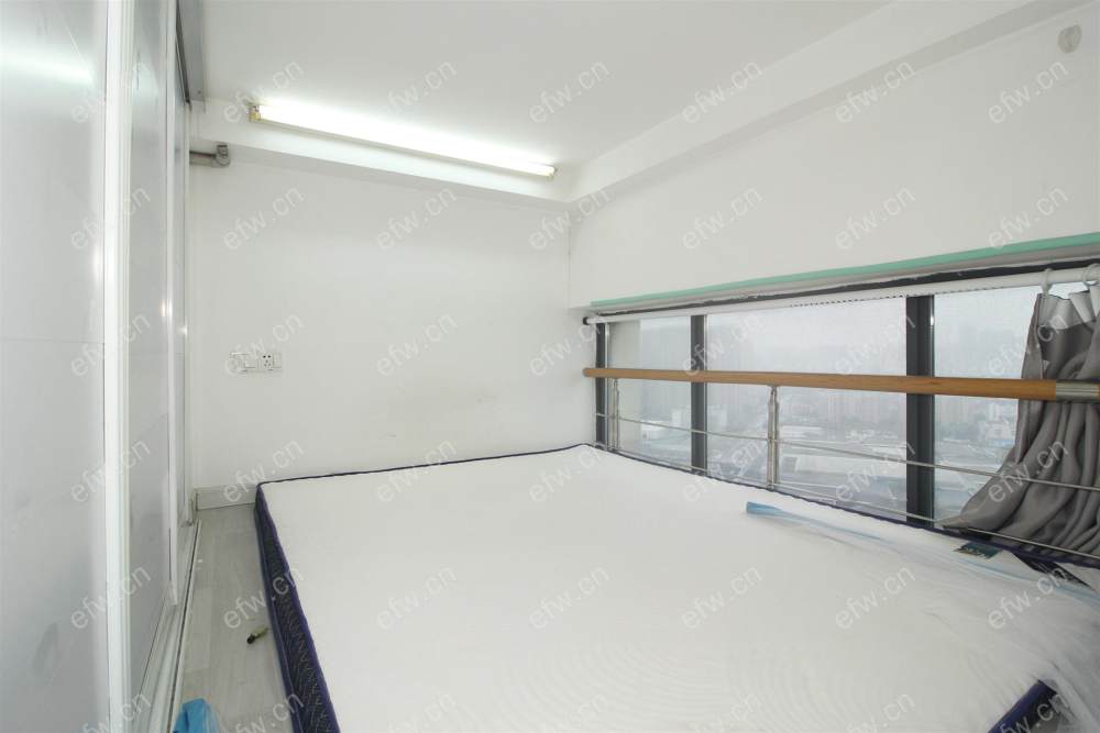 甲壳虫2933小区 1室1厅