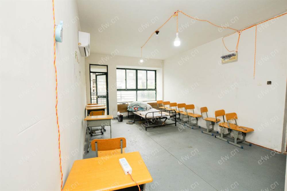 金都花园 3室1厅