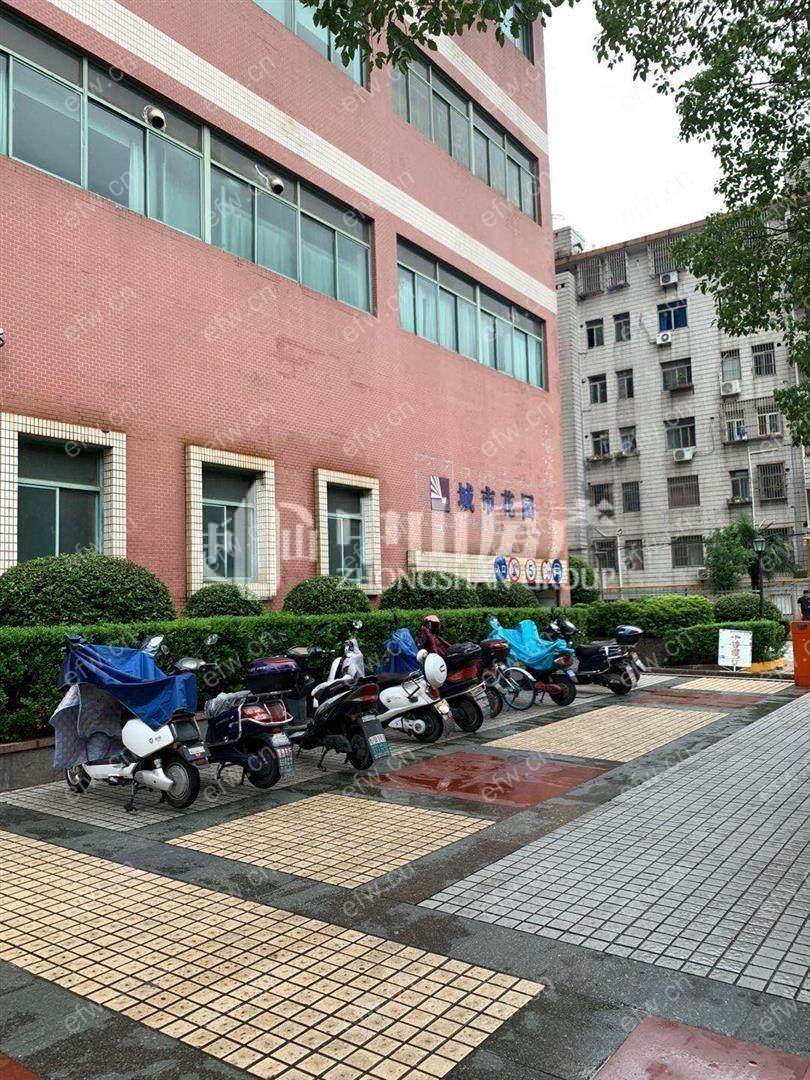 银辉城市花园（升平巷） 3室2厅