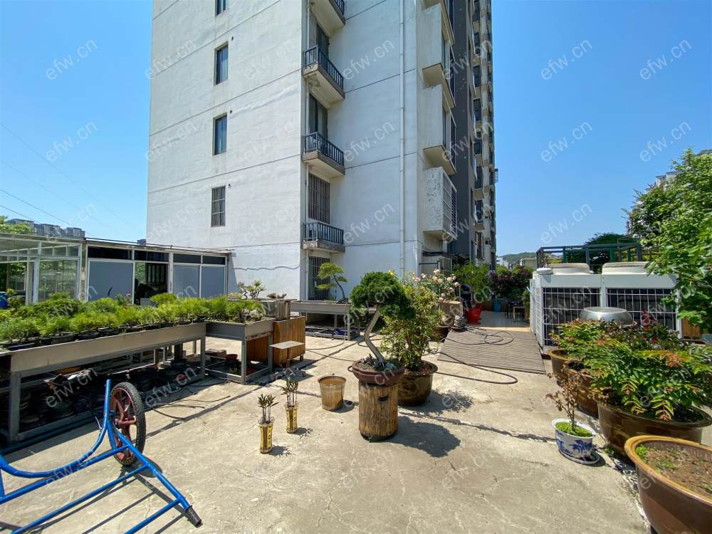 锡景苑 3室1厅带大露台出售