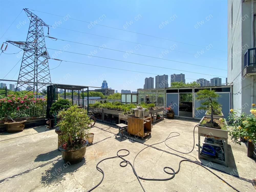 锡景苑 3室1厅带大露台出售