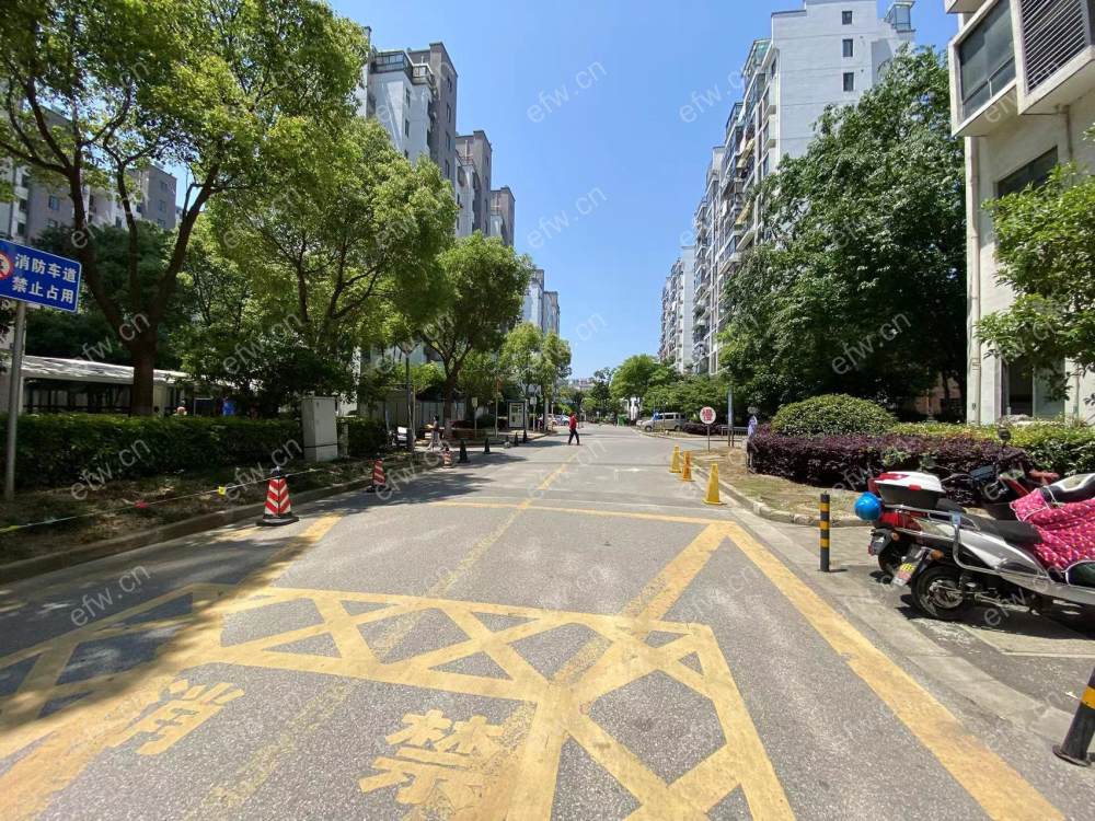 锡景苑 3室1厅带大露台出售