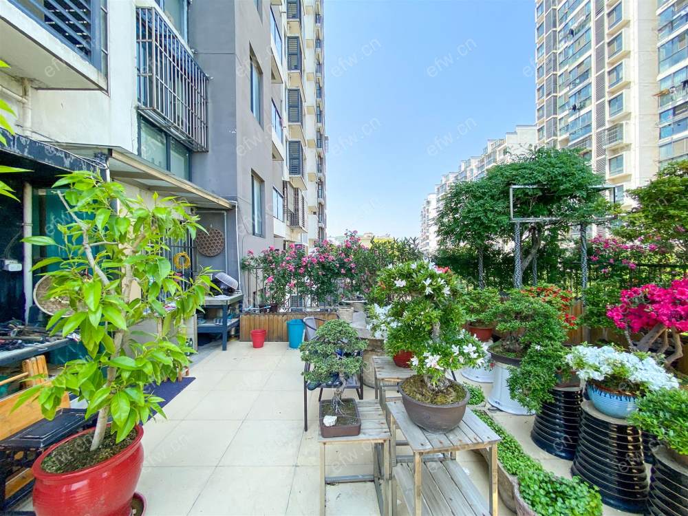 锡景苑 3室1厅带大露台出售
