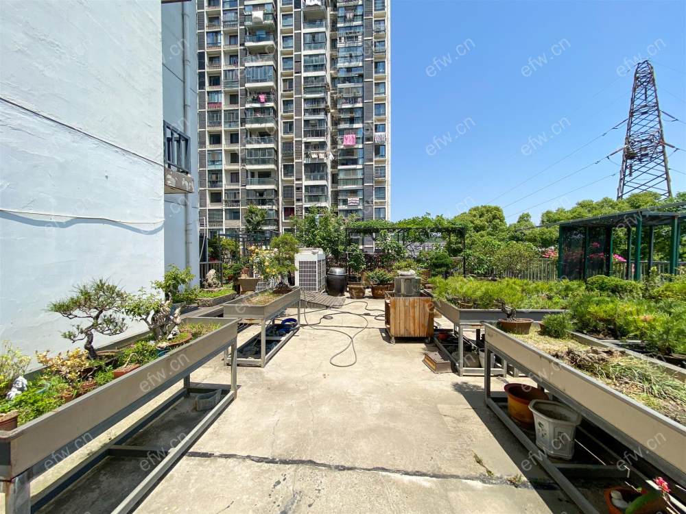 锡景苑 3室1厅带大露台出售
