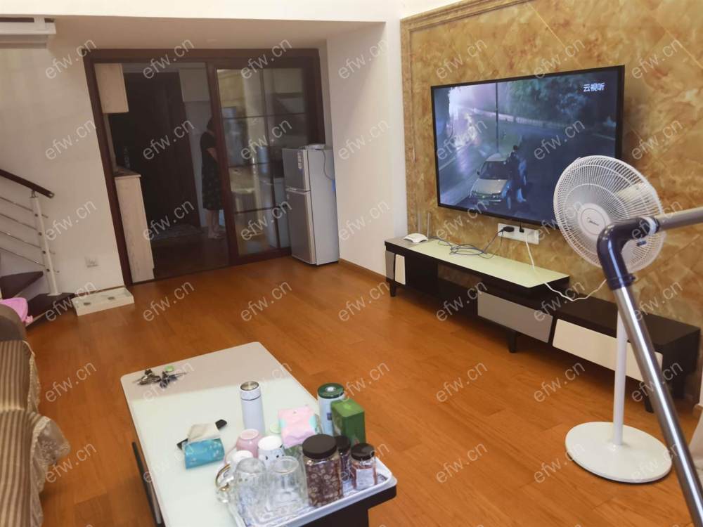 缤悦湾 1室2厅看中可谈