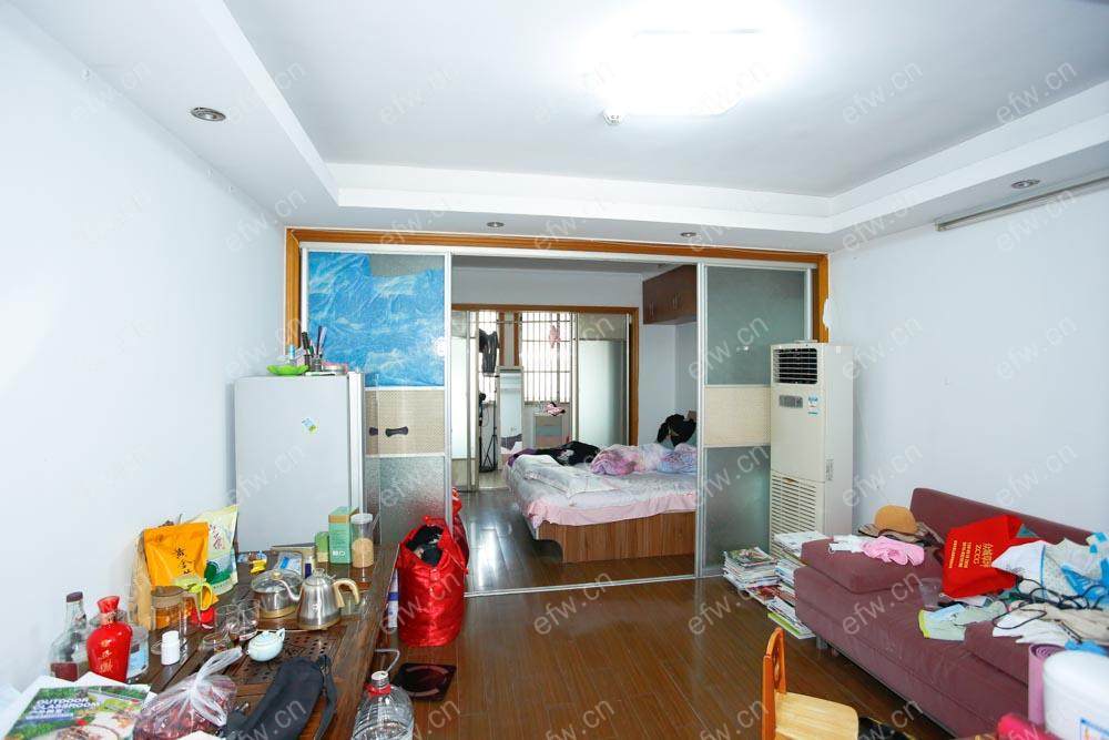 兴源北路638号（金马商城） 1室1厅