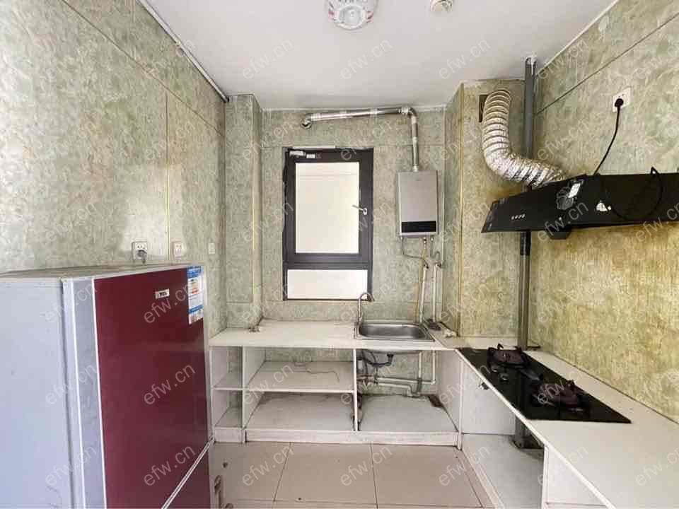 天渝骄园精装2室  随时看房 拎包入住