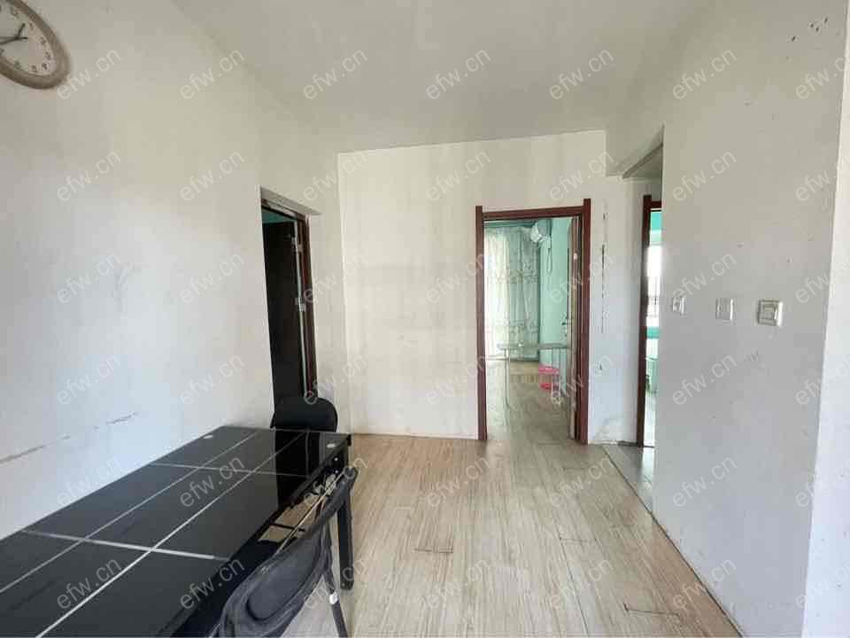 天渝骄园精装2室  随时看房 拎包入住