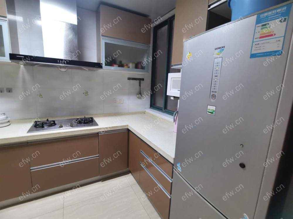 广石家园 2室2厅，自住精装，家电齐全