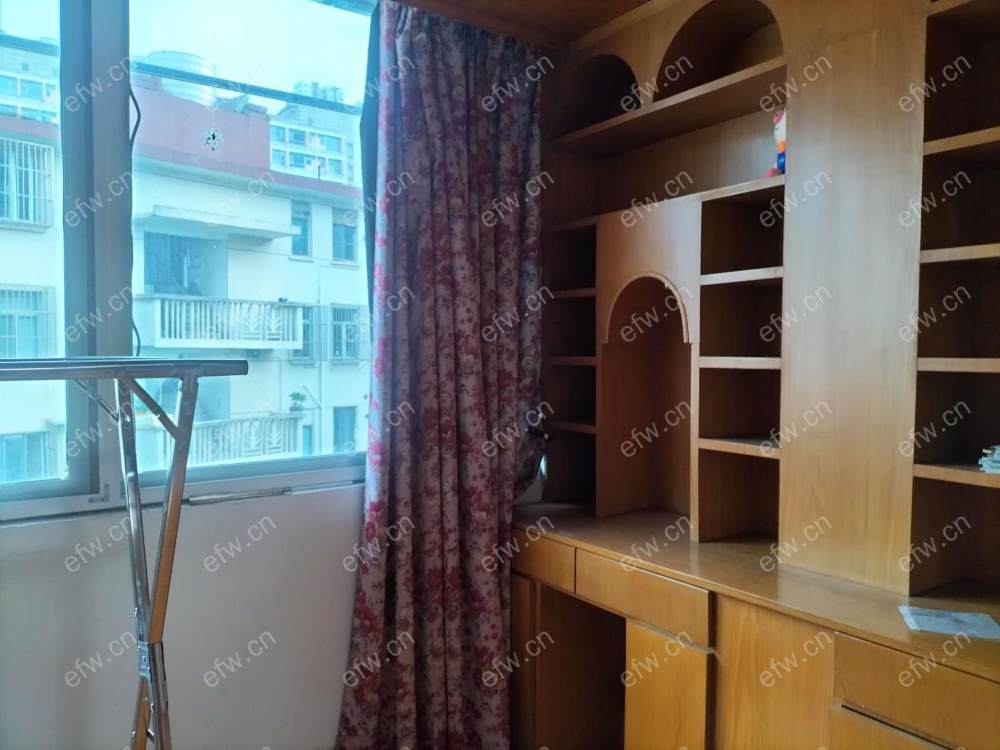 东河头巷 1室1厅地铁口，随时看房